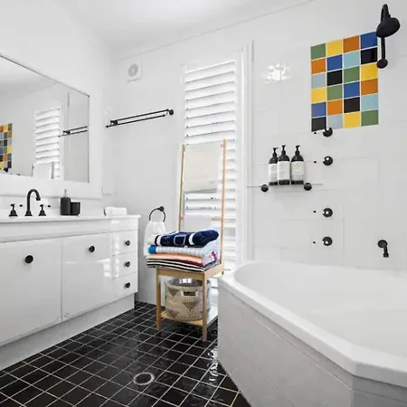 Green View Retreat Only 7 Minutes To Terrigal Beach Kincumber Exterior photo